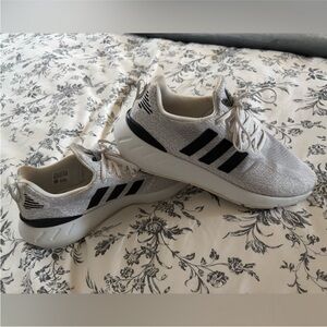 adidas swift run Light Gray & Black Knit Running Shoes